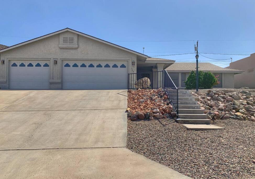 Desert Getaway - Centrally Located, Trail Access Steps Away! Lake Havasu City Exterior photo