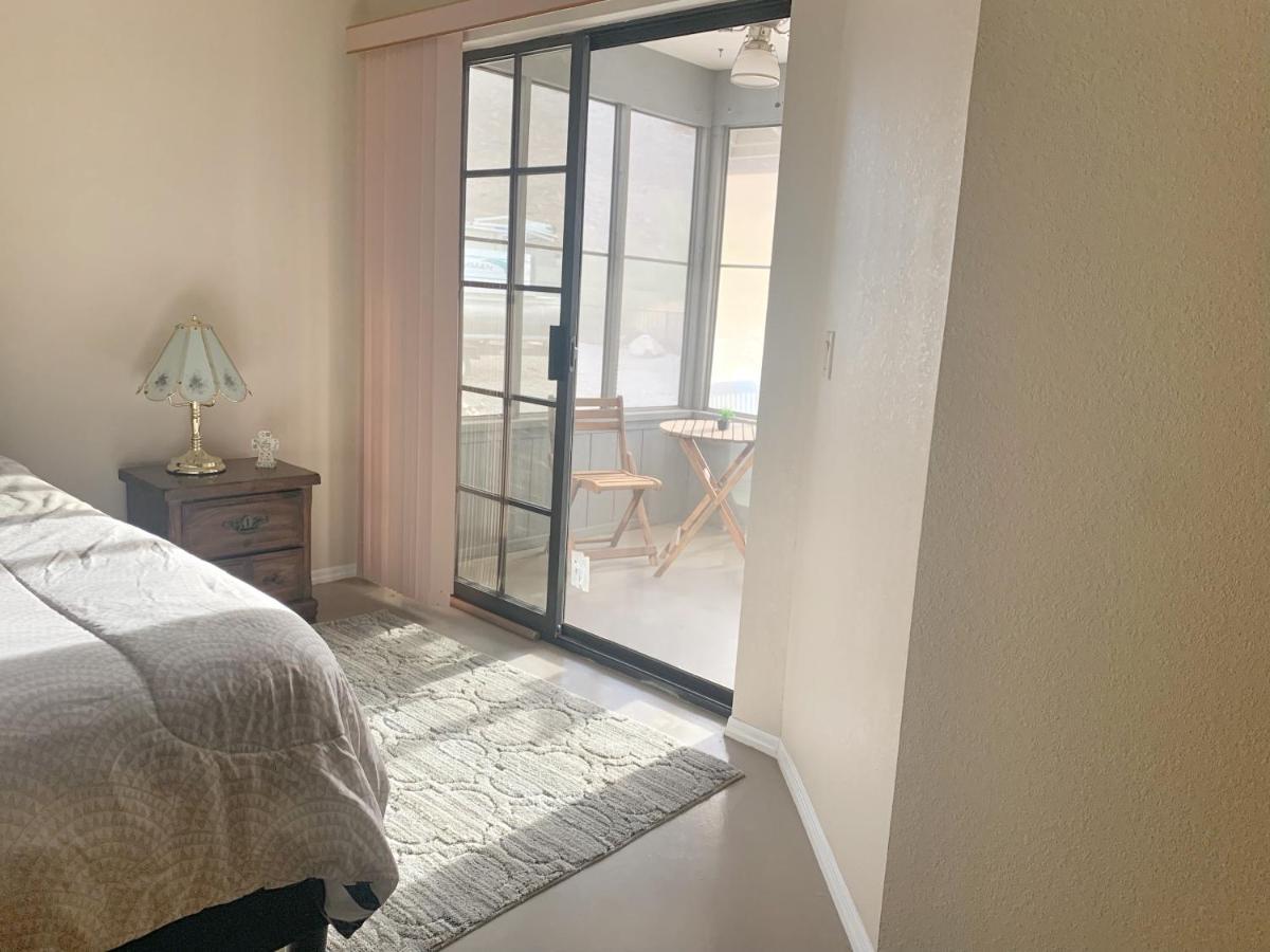 Desert Getaway - Centrally Located, Trail Access Steps Away! Lake Havasu City Exterior photo